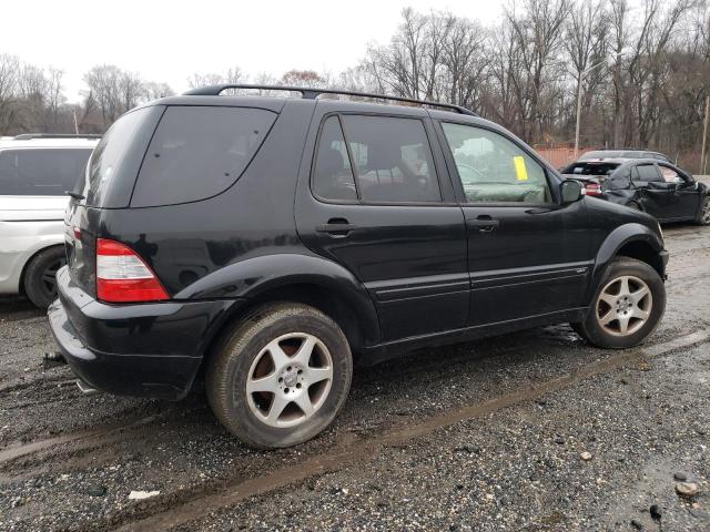 4JGAB54E72A346959 - 2002 MERCEDES-BENZ ML 320 BLACK photo 3