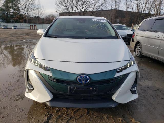 JTDKARFP2H3032442 - 2017 TOYOTA PRIUS PRIM 白色 照片 5