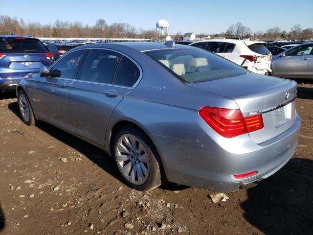 WBAKX6C57BC197021 - 2011 BMW 750 I SILVER photo 2