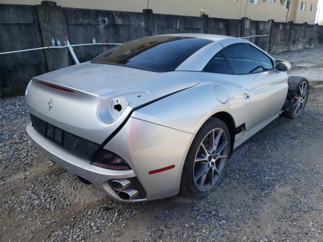 ZFF65TJA7D0189998 - 2013 FERRARI CALIFORNIA SILVER photo 3