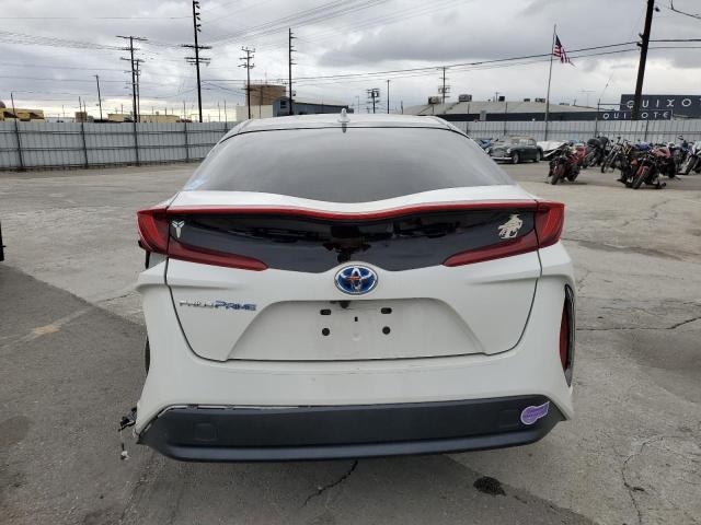 JTDKARFP6K3110440 - 2019 TOYOTA PRIUS PRIM 白色 照片 6