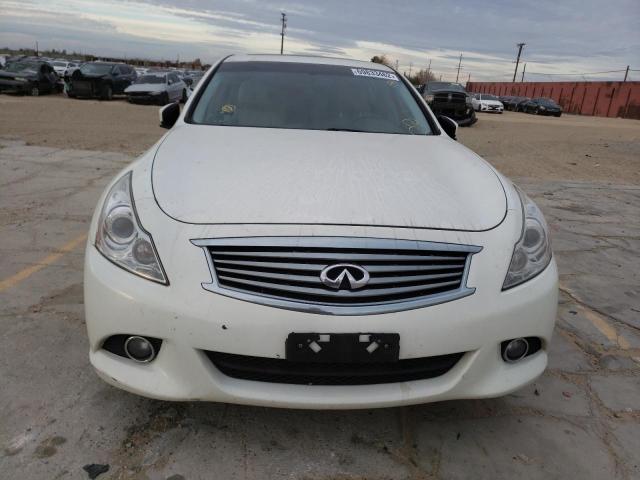 JN1CV6AP9FM502975 - 2015 INFINITI Q40 WHITE photo 5