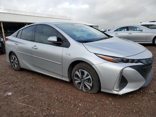 JTDKARFP1H3003417 - 2017 TOYOTA PRIUS PRIM Silber Foto 4
