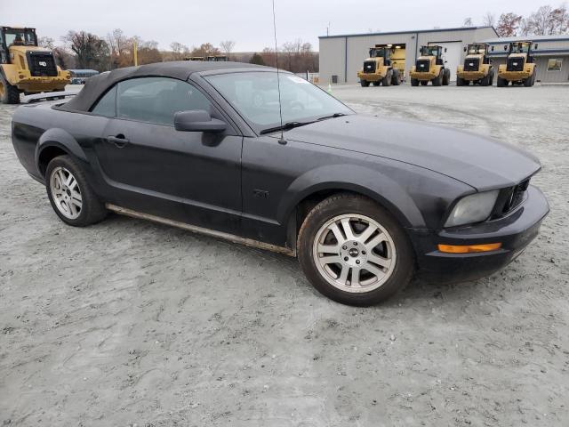 1ZVHT85H675272666 - 2007 FORD MUSTANG GT BLACK photo 4