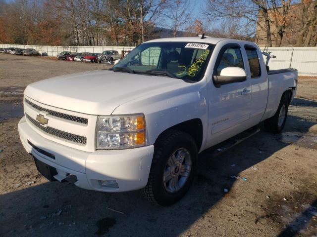 1GCSKSE32AZ169998 - 2010 CHEVROLET 1500 SILVE WHITE photo 1