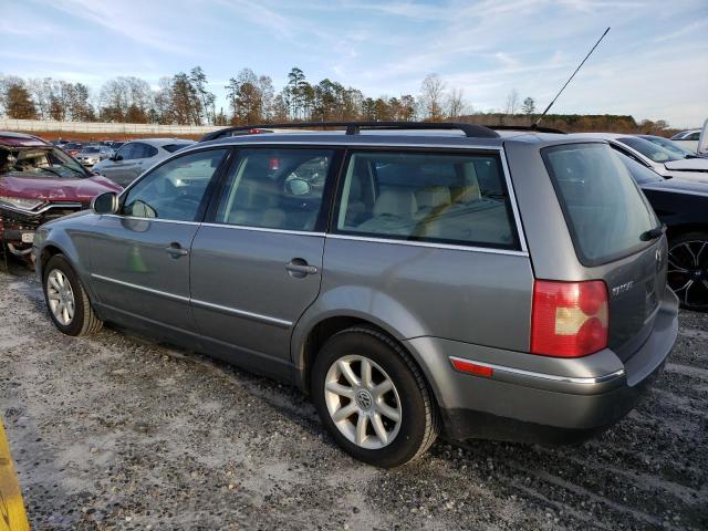 WVWVD63B54E228241 - 2004 VOLKSWAGEN PASSAT GLS GRAY photo 2