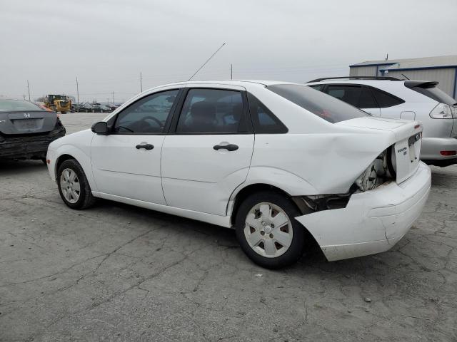 1FAFP34N17W129391 - 2007 FORD FOCUS ZX4 WHITE photo 2