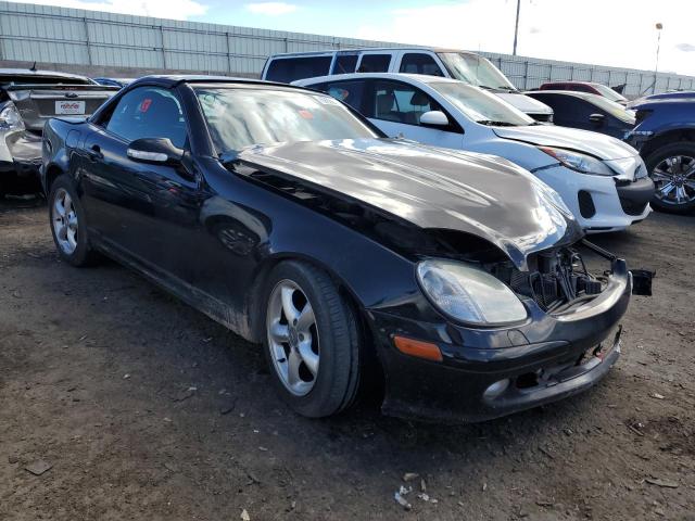 WDBKK65F53F274412 - 2003 MERCEDES-BENZ SLK 320 BLACK photo 4