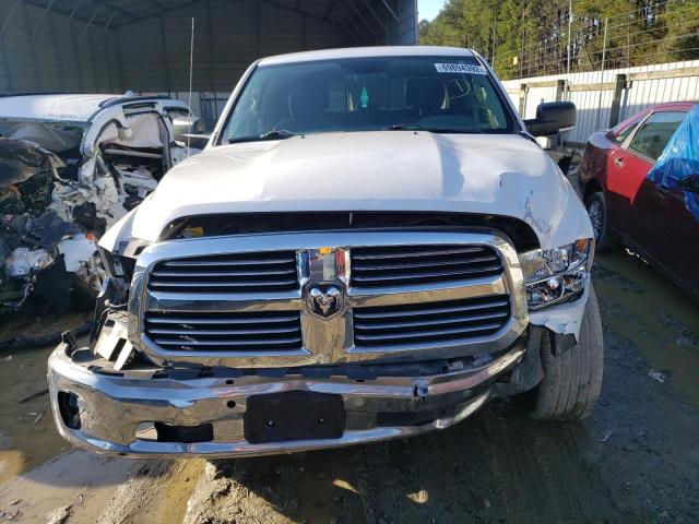 1C6RR7LT0KS557209 - 2019 RAM 1500 CLASS WHITE photo 5