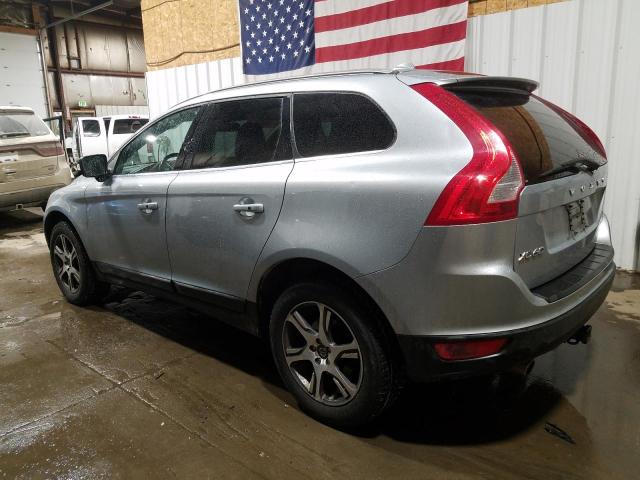 YV4902DZ2D2414318 - 2013 VOLVO XC60 T6 SILVER photo 2