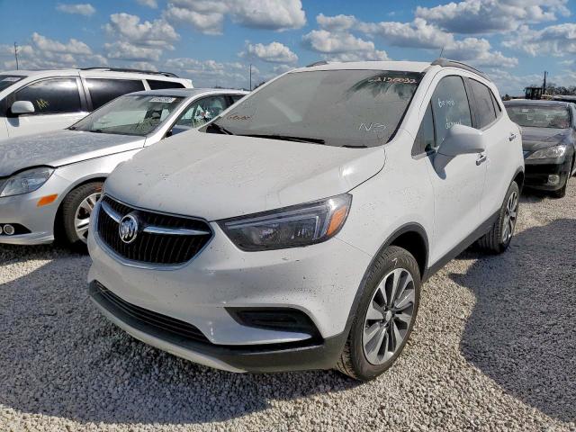 KL4CJESM1NB543483 - 2022 BUICK ENCORE PRE WHITE photo 2