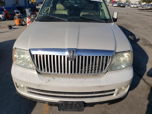 5LMFU27546LJ24459 - 2006 LINCOLN NAVIGATOR 奶油色 照片 12