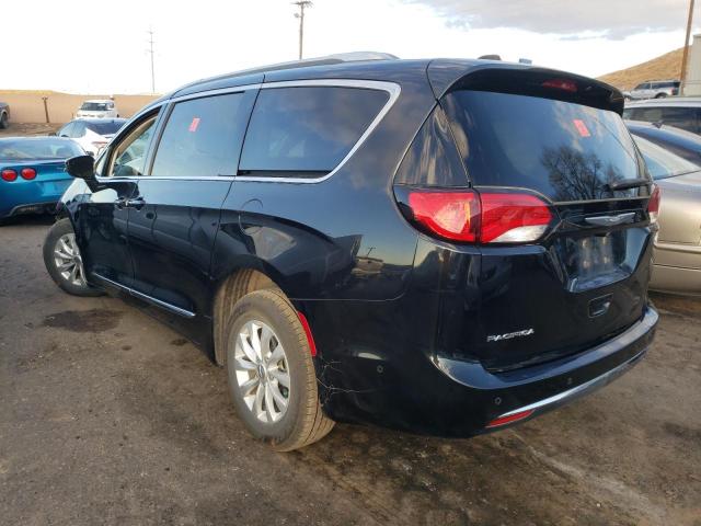 2C4RC1EG0JR115442 - 2018 CHRYSLER PACIFICA T BLACK photo 2