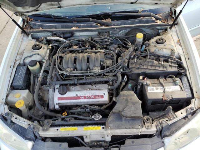 JN1CA31D91T823638 - 2001 NISSAN MAXIMA GXE WHITE photo 11