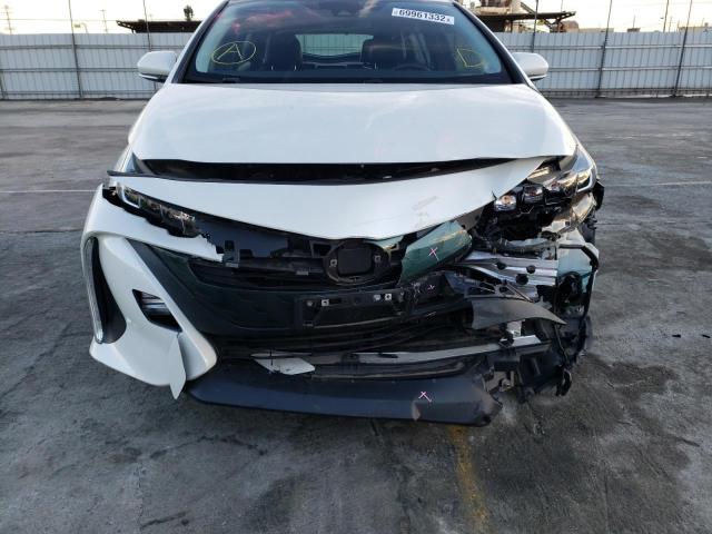 JTDKARFP4H3066463 - 2017 TOYOTA PRIUS PRIM 白色 照片 12