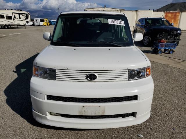 JTLKT324654021599 - 2005 TOYOTA SCION XB 白色 照片 5