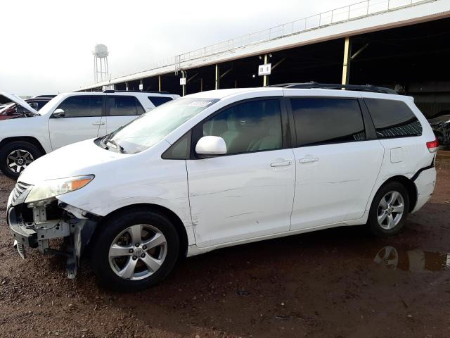 5TDKK3DC0CS212827 - 2012 TOYOTA SIENNA LE WHITE photo 1