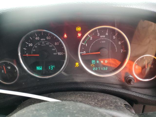 1C4BJWKG5CL267799 - 2012 JEEP WRANGLER U ვერცხლისფერი ფოტო 9