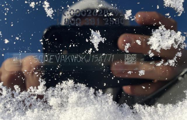 5GAEVAKW0KJ154771 - 2019 BUICK ENCLAVE ES GRAY photo 10