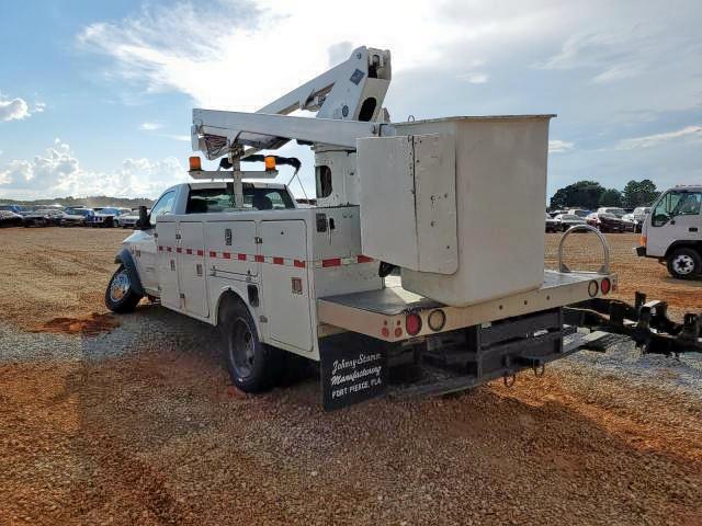 3C7WDMBLXCG268599 - 2012 DODGE RAM 5500 S WHITE photo 3