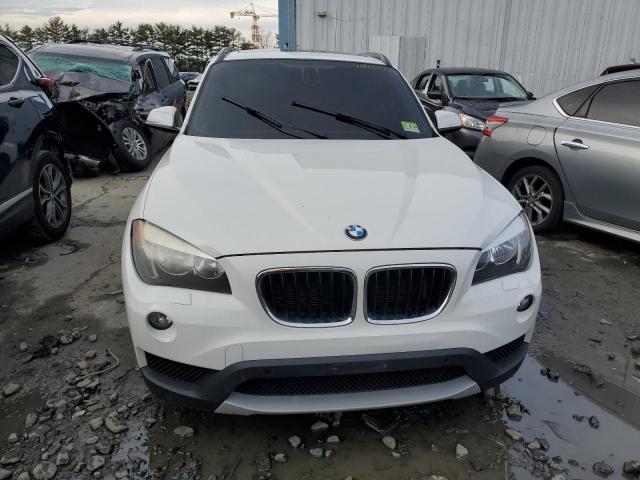 WBAVL1C57DVR87499 - 2013 BMW X1 XDRIVE2 WHITE photo 5