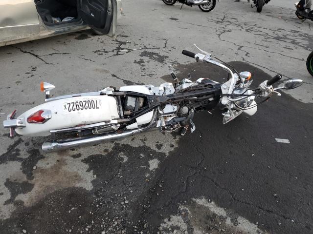 JH2RC50167M300320 - 2007 HONDA VT750 WHITE photo 4