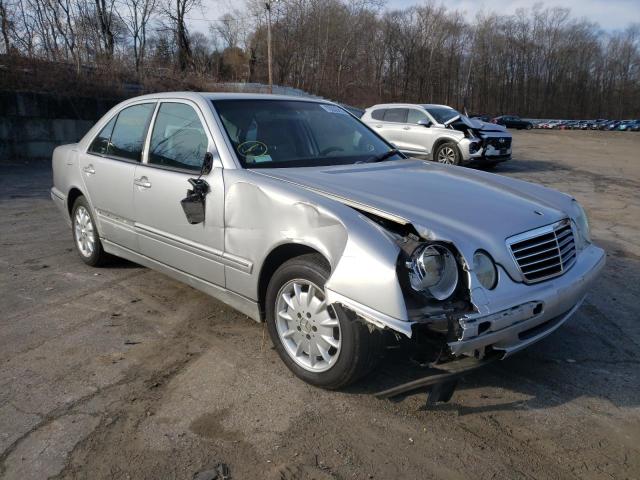 WDBJF82J31X049918 - 2001 MERCEDES-BENZ E 320 4MAT SILVER photo 4