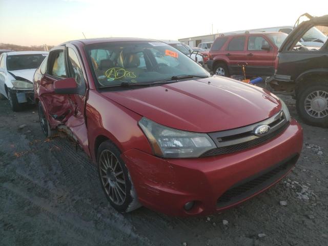 1FAHP3GN8BW204102 - 2011 FORD FOCUS RED photo 1