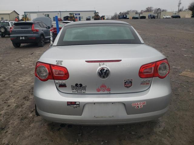 WVWBA7AH4BV000592 - 2011 VOLKSWAGEN EOS KOMFOR ვერცხლისფერი ფოტო 6