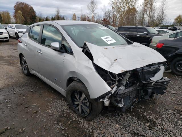 1N4BZ1CP4KC320152 - 2019 NISSAN LEAF S PLU SILVER photo 4