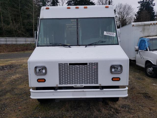 4UZA4FA41YCF32508 - 2000 FREIGHTLINER CHASSIS M WHITE photo 5