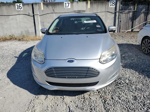 1FADP3R48DL139842 - 2013 FORD FOCUS BEV SILVER photo 5