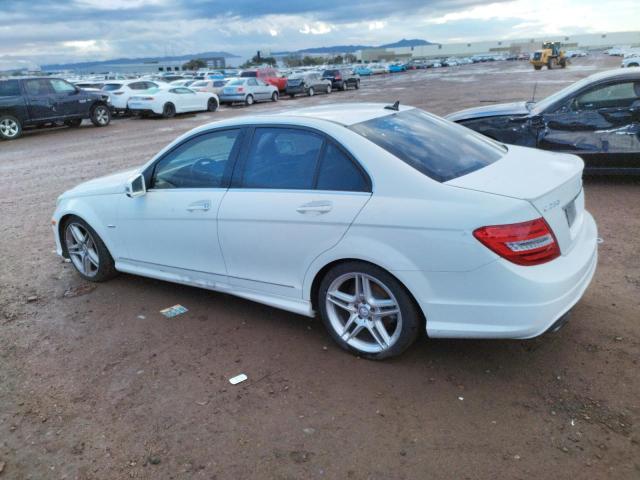 WDDGF4HB5CR208939 - 2012 MERCEDES-BENZ C 250 WHITE photo 2