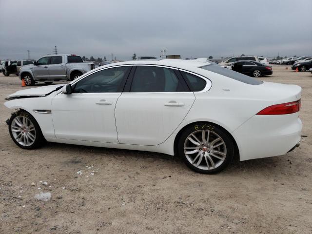 SAJBE4BV8GCY02851 - 2016 JAGUAR XF PRESTIG WHITE photo 2