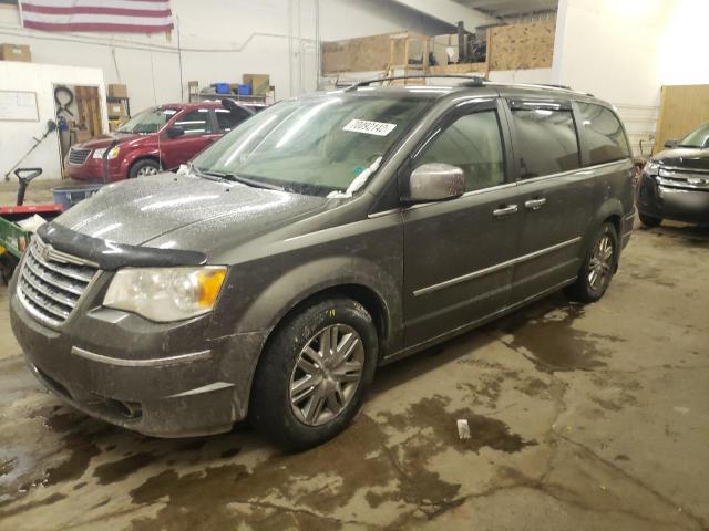 2A4RR6DX2AR233645 - 2010 CHRYSLER TOWN & COU GRAY photo 1