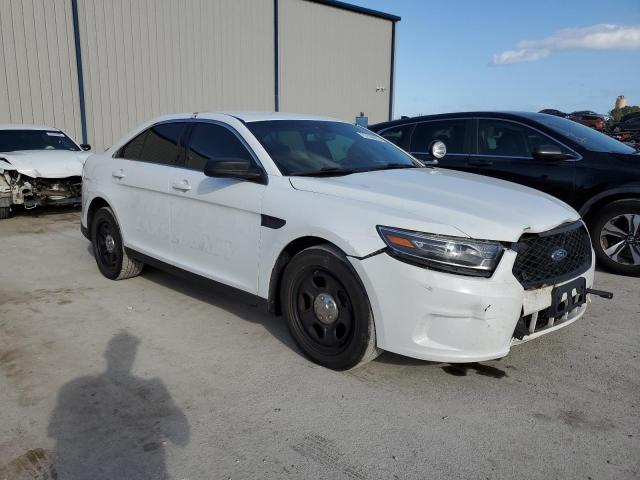 1FAHP2L80JG125509 - 2018 FORD TAURUS POL WHITE photo 4