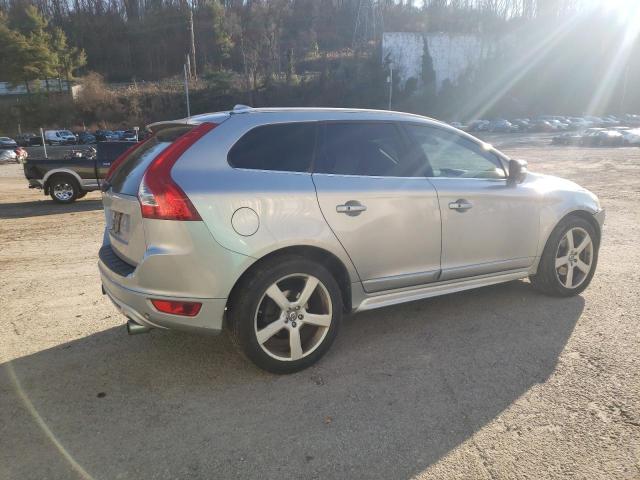 YV4992DZ3A2115129 - 2010 VOLVO XC60 T6 SILVER photo 3