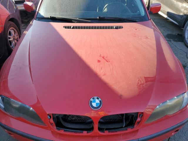 WBAET37424NJ83107 - 2004 BMW 3 SERIES RED photo 11