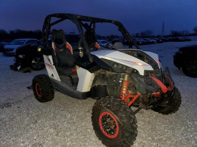 3JBPXDP18EJ002071 - 2014 CAN-AM MAVERICK 1 WHITE photo 1