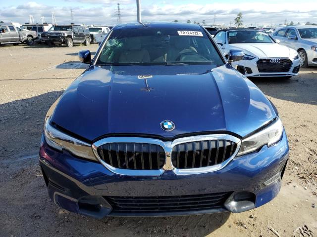 WBA5R1C52KAJ98776 - 2019 BMW 330I BLUE photo 5