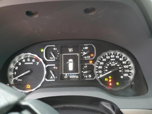 5TFUW5F11JX743319 - 2018 TOYOTA TUNDRA DOU WHITE photo 9