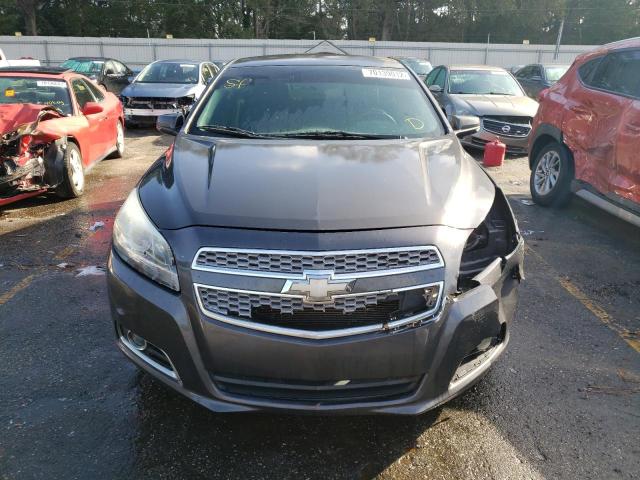 1G11H5SA6DF240133 - 2013 CHEVROLET MALIBU LTZ ნაცრისფერი ფოტო 5
