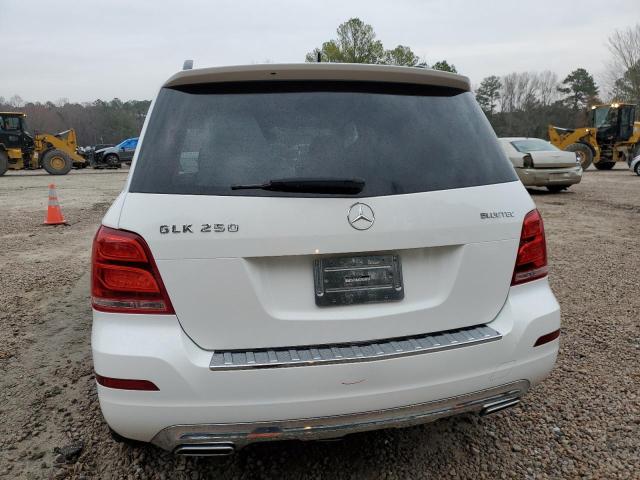 WDCGG0EB6FG395686 - 2015 MERCEDES-BENZ GLK 250 BL WHITE photo 6