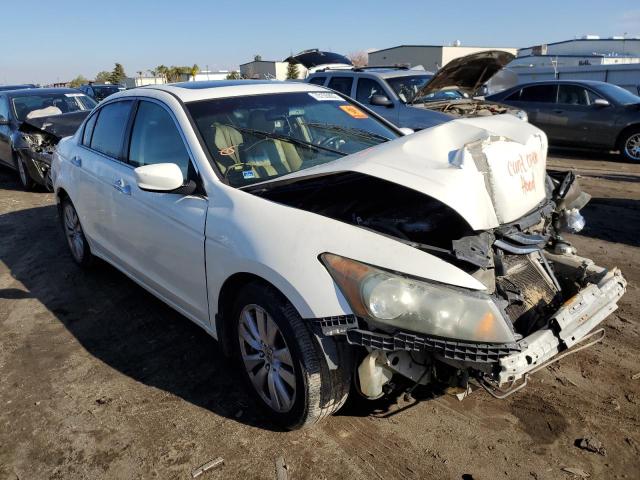 1HGCP3F8XBA007124 - 2011 HONDA ACCORD EXL WHITE photo 4