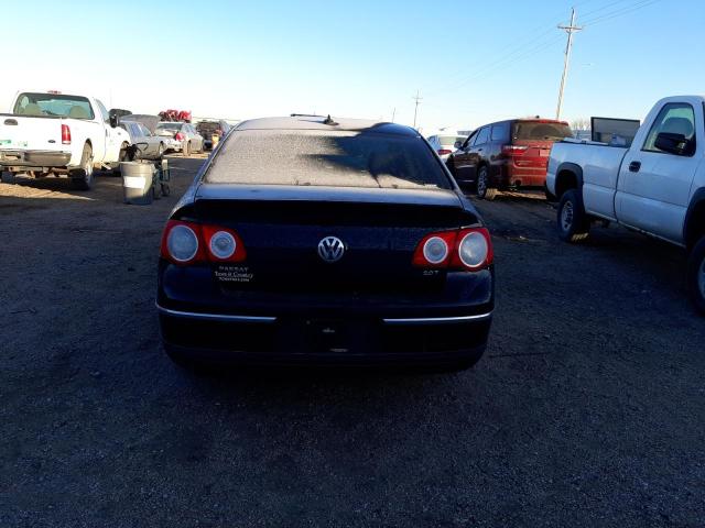 WVWJK7AN5AE076349 - 2010 VOLKSWAGEN PASSAT KOM BLACK photo 6