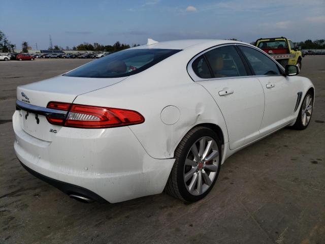 SAJWA0F7XF8U64467 - 2015 JAGUAR XF 3.0 SPO WHITE photo 3