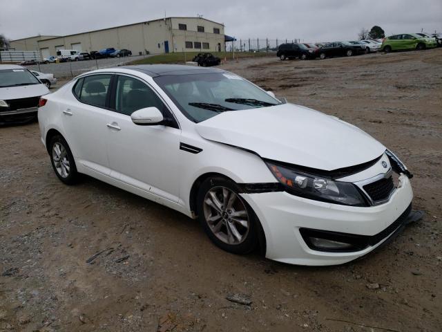 KNAGN4A76B5095783 - 2011 KIA OPTIMA EX WHITE photo 4