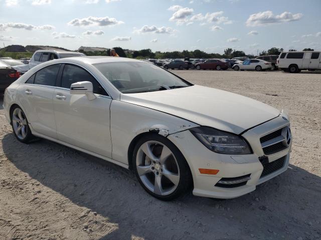 WDDLJ7DB3EA103709 - 2014 MERCEDES-BENZ CLS 550 WHITE photo 4