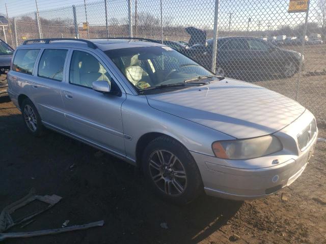 YV1SW612X62571707 - 2006 VOLVO V70 SILVER photo 4