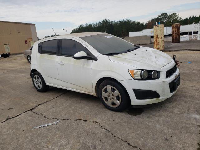 1G1JA6SG3E4110192 - 2014 CHEVROLET SONIC LS WHITE photo 4